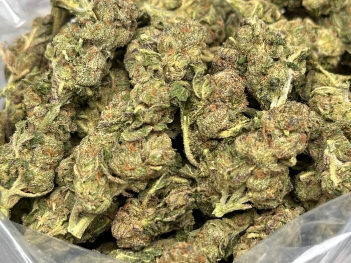 UPer Weed: Purple Runtz Hybrid - Same Day Cannabis Delivery (Ottawa & Gatineau) - Image 2
