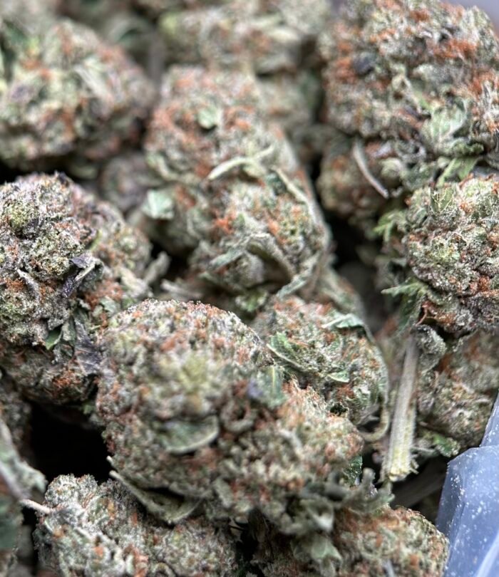 UPer Weed:  Pink Boss (Indica – 32.54% THC) | Premium Indica Strain | Ottawa & Gatineau Same-Day Delivery - Image 2